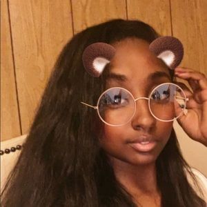 Meet your Posher, Maia